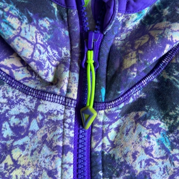 Ivivva by Lululemon Girls Zip Up Hoodie Purple Thumb Holes And Hood Size 14 - Picture 2 of 9